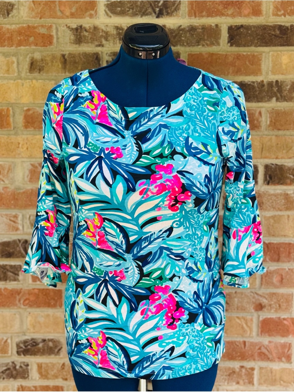 Super Cute Lilly Pulitzer Top NWT Sz Small
